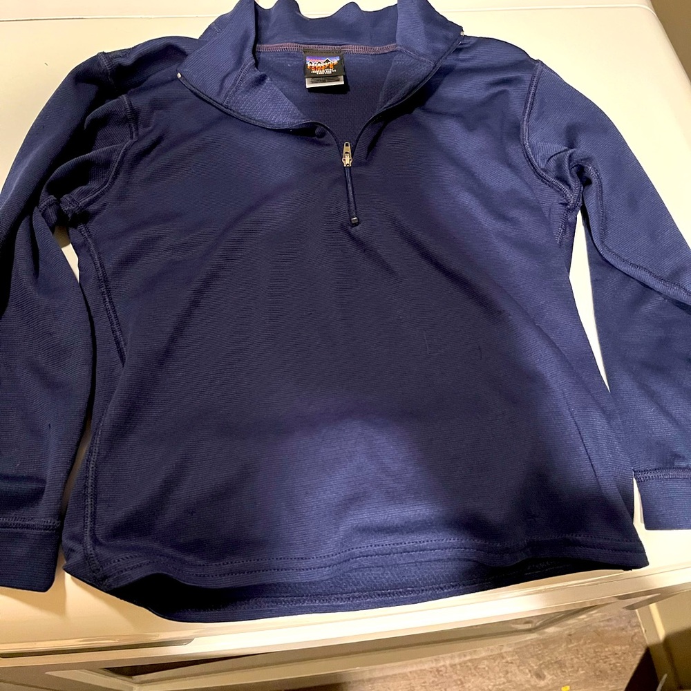 Patagonia kids size 8 Capilene half zip pullover